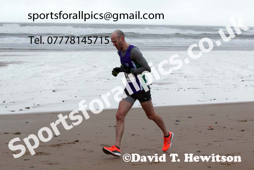 The 2021 Blyth Sands Race, December 5th. Photo: David T. Hewitson/Sports for All Pics
